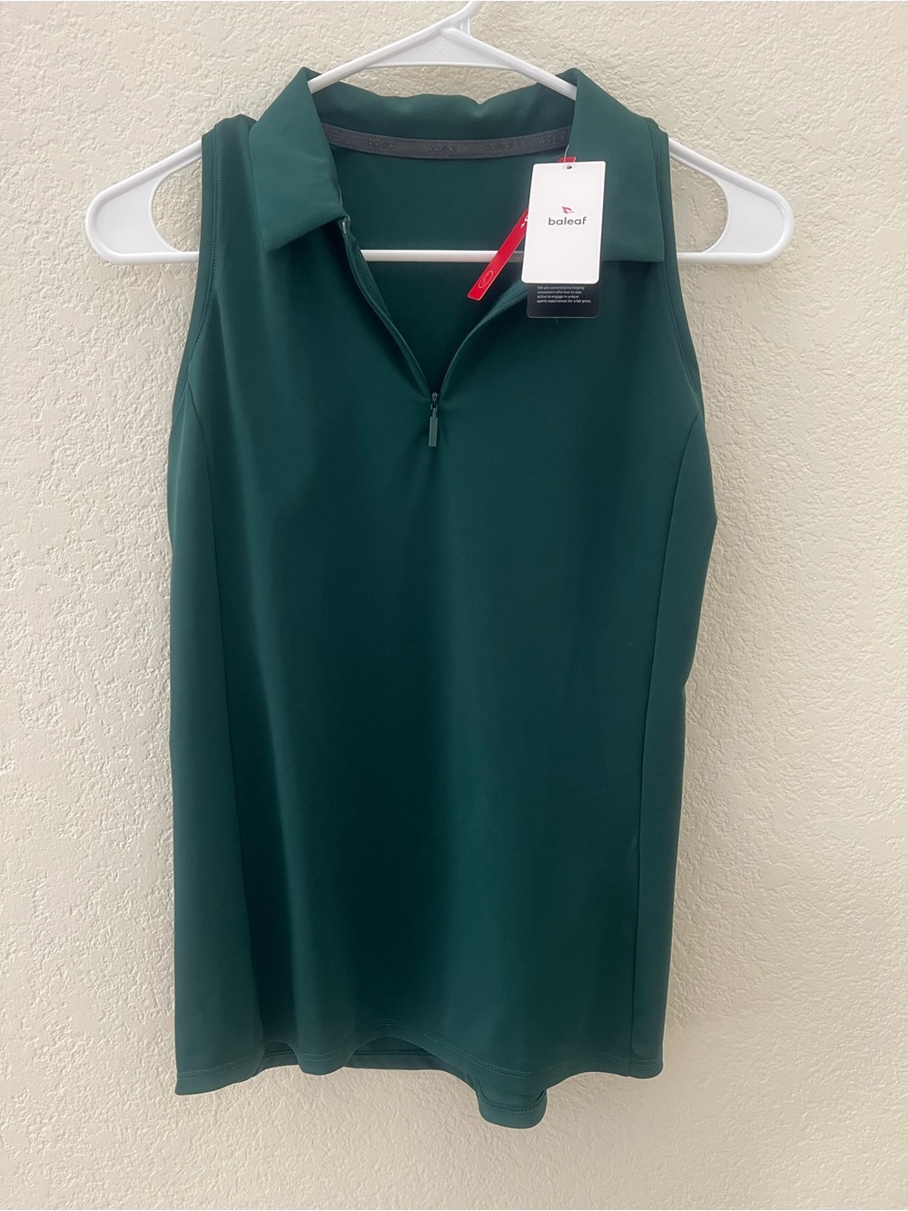 Baleaf Women’s sleeveless golf polo, size XS, NWT